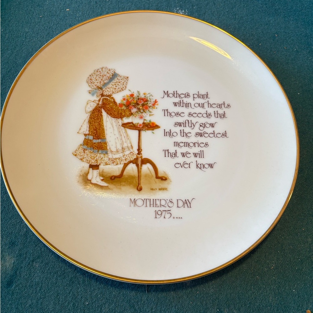 Vintage Holly Hobbie Mother's Day Commemorative Plate with Gold Trim